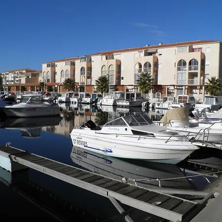 2 Pieces Avec Parking Et Animaux Admis A - Fr-1-338-136 Sete