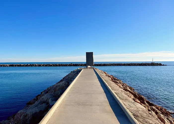 2 Pièces Avec Parking Et Animaux Admis à - Fr-1-338-136