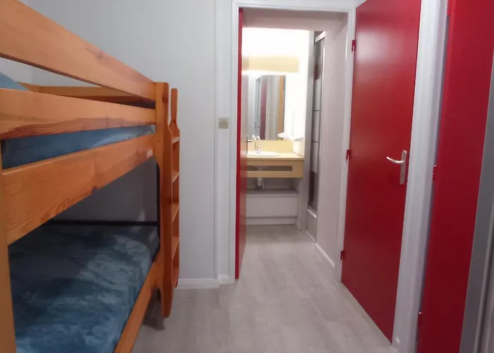 2 Pieces Avec Parking Et Animaux Admis A - Fr-1-338-136 아파트 세테
